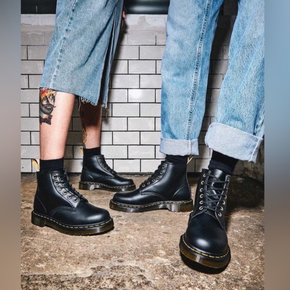 DR. MARTENS FELIX RUB OFF VEGAN 101 ANKLE BOOTS IN BLACK 41 8M 9W NIB
